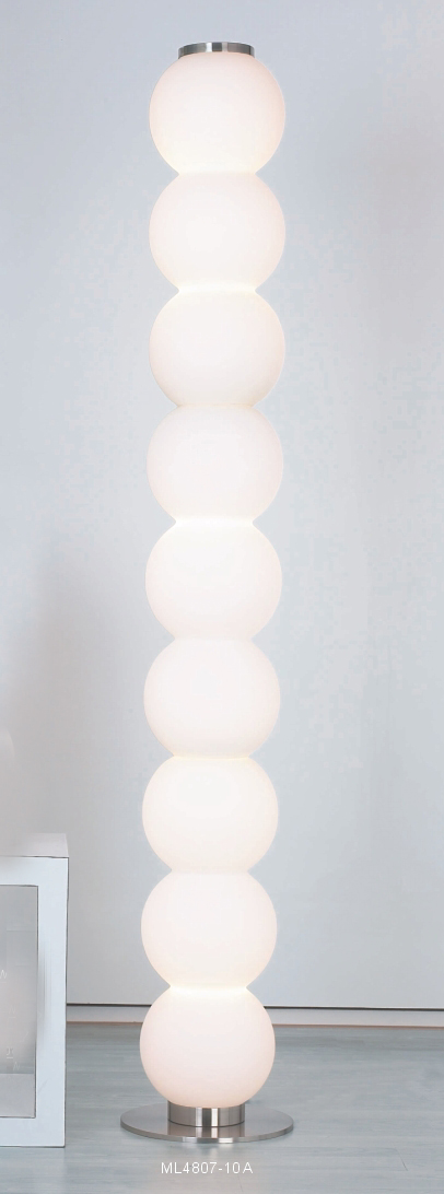 Wall Lamp_ Metal Appearance