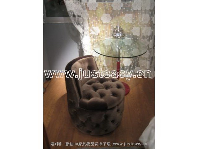 Continental sofa small pier