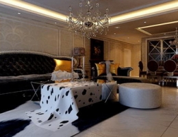 Spacious living room